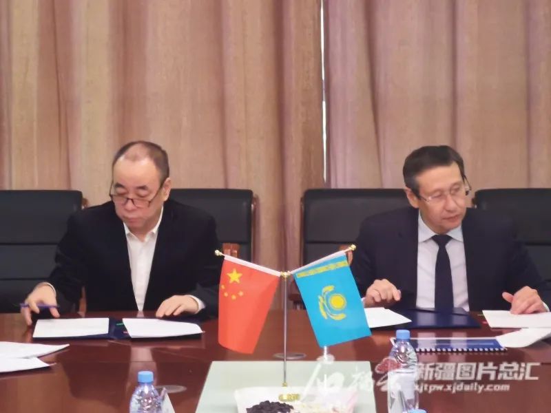 中国新疆不断加强与中亚五国合作——发挥核心区作用 扩大向西开放 中国新疆不断加强与中亚五国合作——发挥核心区作用 扩大向西开放