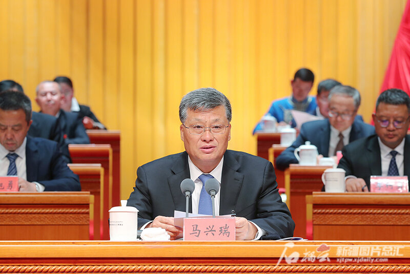 自治区工会第十三次代表大会开幕 自治区工会第十三次代表大会开幕
