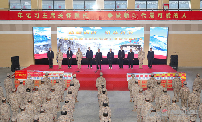 自治区慰问团“八一”建军节前夕慰问驻疆部队和优抚对象 自治区慰问团“八一”建军节前夕慰问驻疆部队和优抚对象