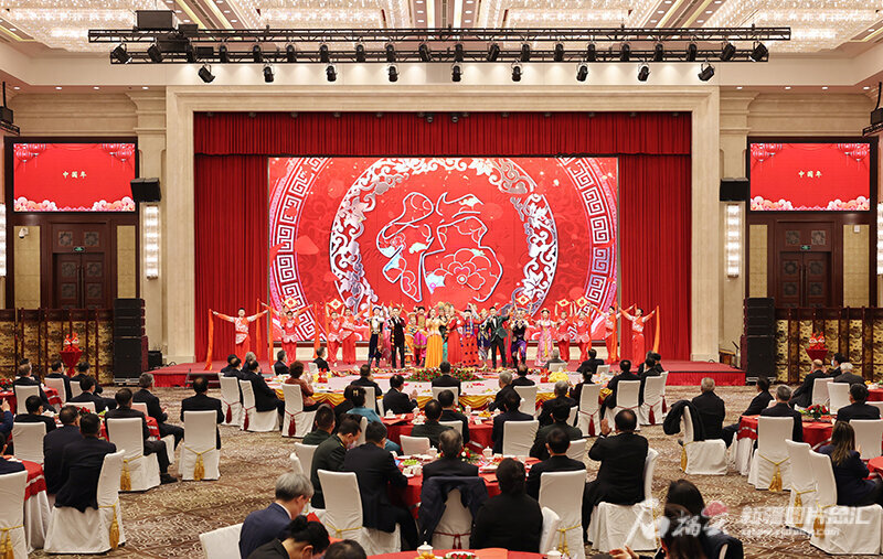 自治区举行2023年春节团拜会 自治区举行2023年春节团拜会