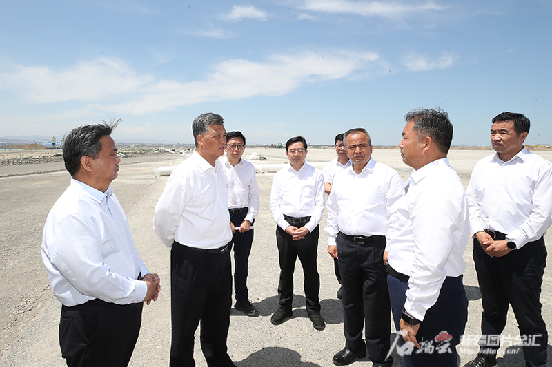 马兴瑞艾尔肯·吐尼亚孜调研检查乌鲁木齐机场改扩建工程 马兴瑞艾尔肯·吐尼亚孜调研检查乌鲁木齐机场改扩建工程