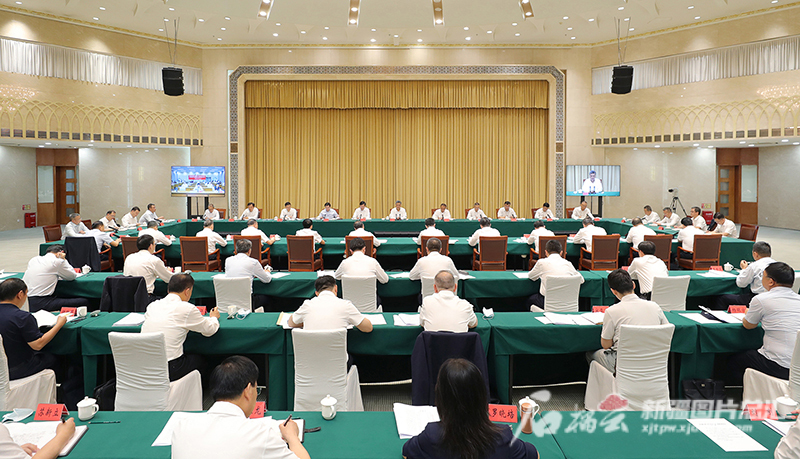 南北疆天然气利民管道扩建工程建设推进会举行 南北疆天然气利民管道扩建工程建设推进会举行