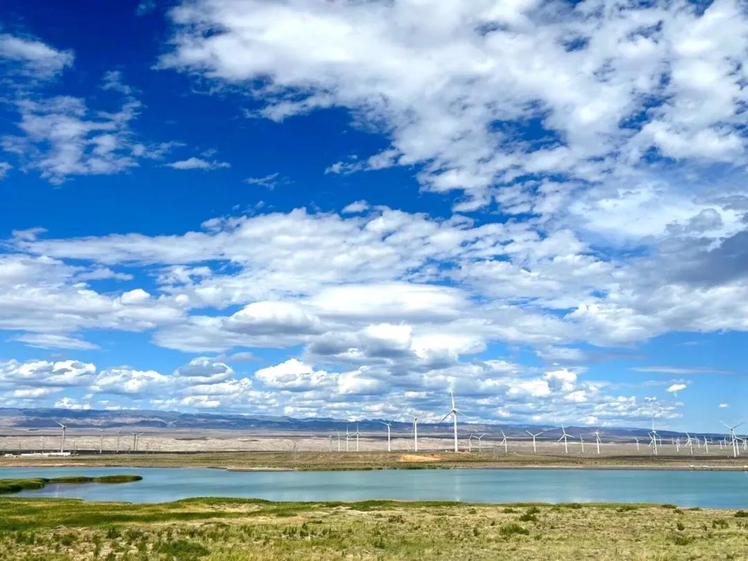 生态保护见实效 八字湖风光美如画-阿拉山口市政府网