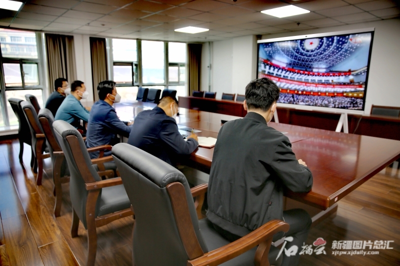 不断推进更高水平法治新疆建设——新疆各族干部群众热议党的二十大报告 不断推进更高水平法治新疆建设——新疆各族干部群众热议党的二十大报告