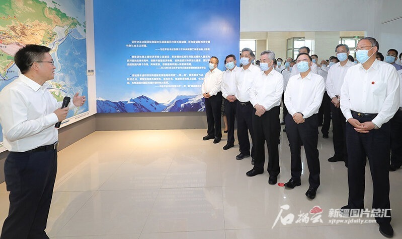 广东省党政代表团来疆考察对口支援工作 广东省党政代表团来疆考察对口支援工作