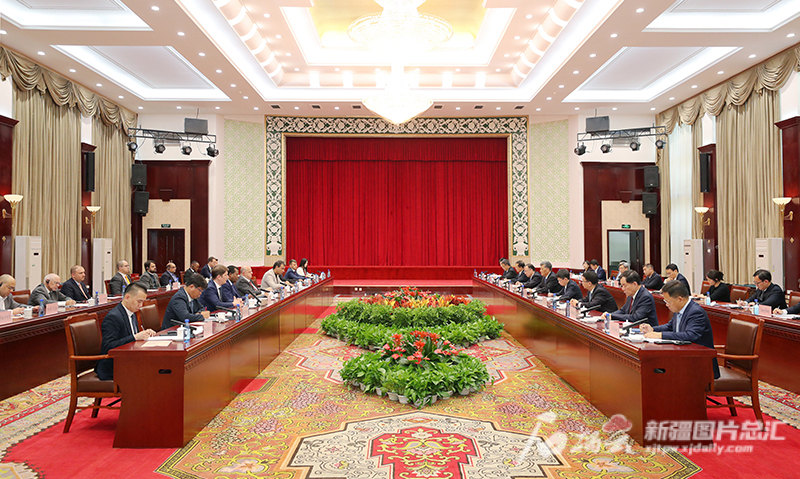 马兴瑞会见在华外国工商界代表团一行 马兴瑞会见在华外国工商界代表团一行