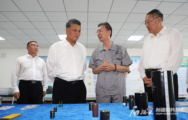 马兴瑞在兵团第七师胡杨河市和伊犁哈萨克自治州调研时强调以习近平总书记视察新疆一周年为新的奋斗起点推进兵地融合发展 加快构建现代化产业体系 马兴瑞在兵团第七师胡杨河市和伊犁哈萨克自治州调研时强调以习近平总书记视察新疆一周年为新的奋斗起点推进兵地融合发展 加快构建现代化产业体系