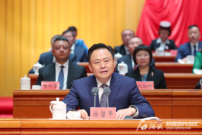 自治区工会第十三次代表大会开幕 自治区工会第十三次代表大会开幕