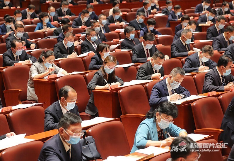 自治区党委十届五次全会召开 自治区党委十届五次全会召开