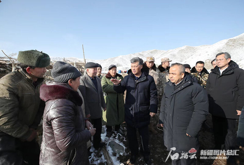 马兴瑞艾尔肯·吐尼亚孜赴震区一线指导救灾慰问群众 马兴瑞艾尔肯·吐尼亚孜赴震区一线指导救灾慰问群众